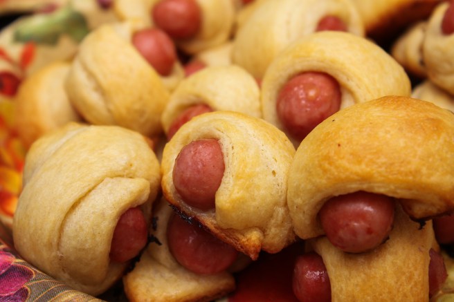dreamstime_xxl_63125526 pigs in a blanket food