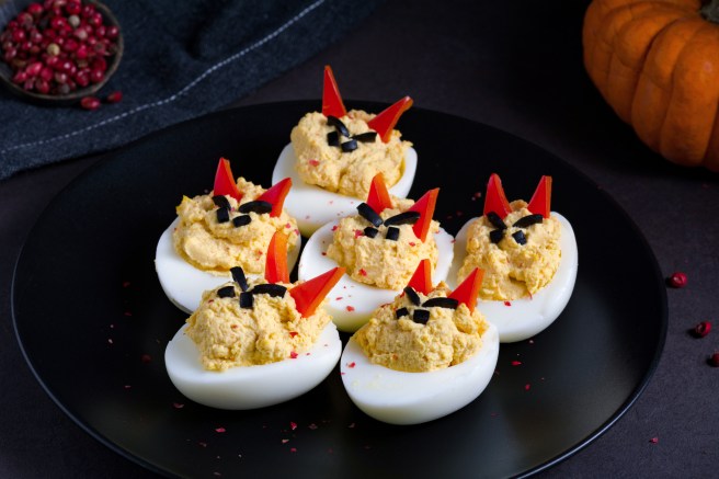 dreamstime_xxl_79955187 food deviled eggs